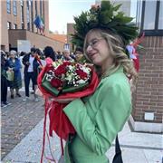 Studentessa al primo anno di magistrale a milano in comunicazione offre ripetizioni e aiuto compiti sia in presenza che online